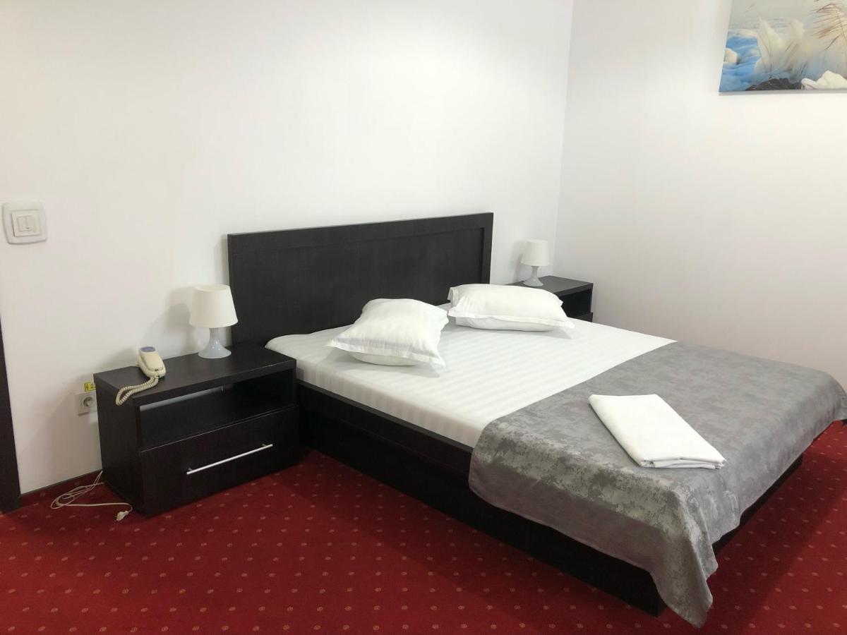 Hotel Corona Drobeta Turnu Severin Luaran gambar
