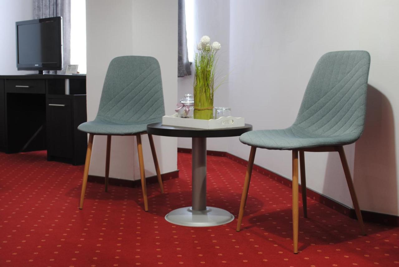 Hotel Corona Drobeta Turnu Severin Luaran gambar
