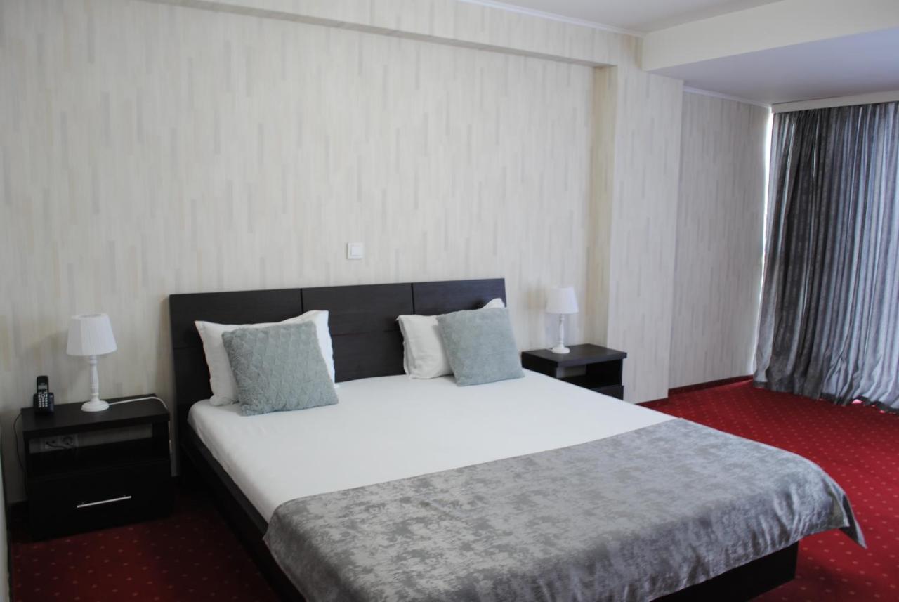Hotel Corona Drobeta Turnu Severin Luaran gambar
