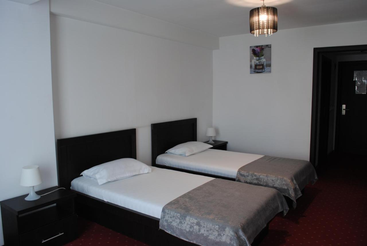 Hotel Corona Drobeta Turnu Severin Luaran gambar
