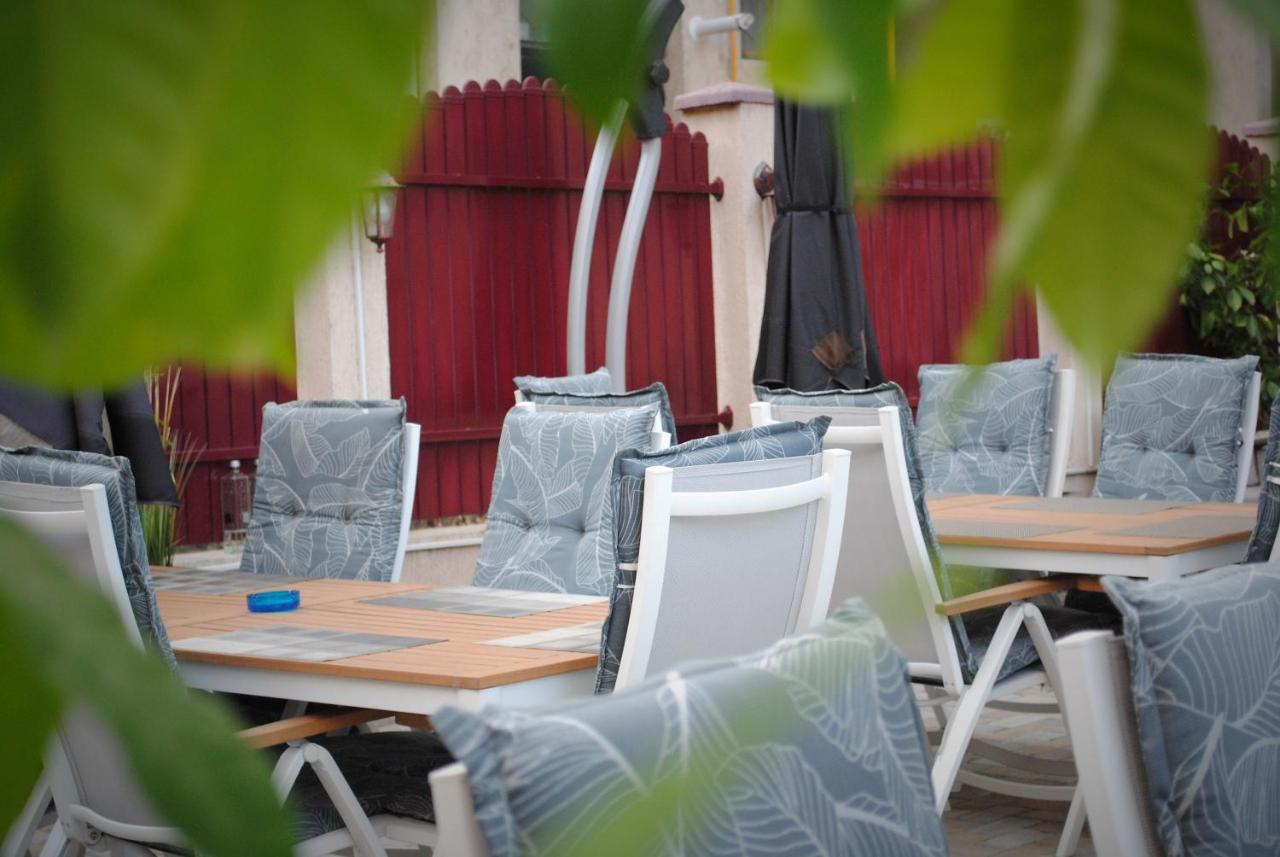 Hotel Corona Drobeta Turnu Severin Luaran gambar