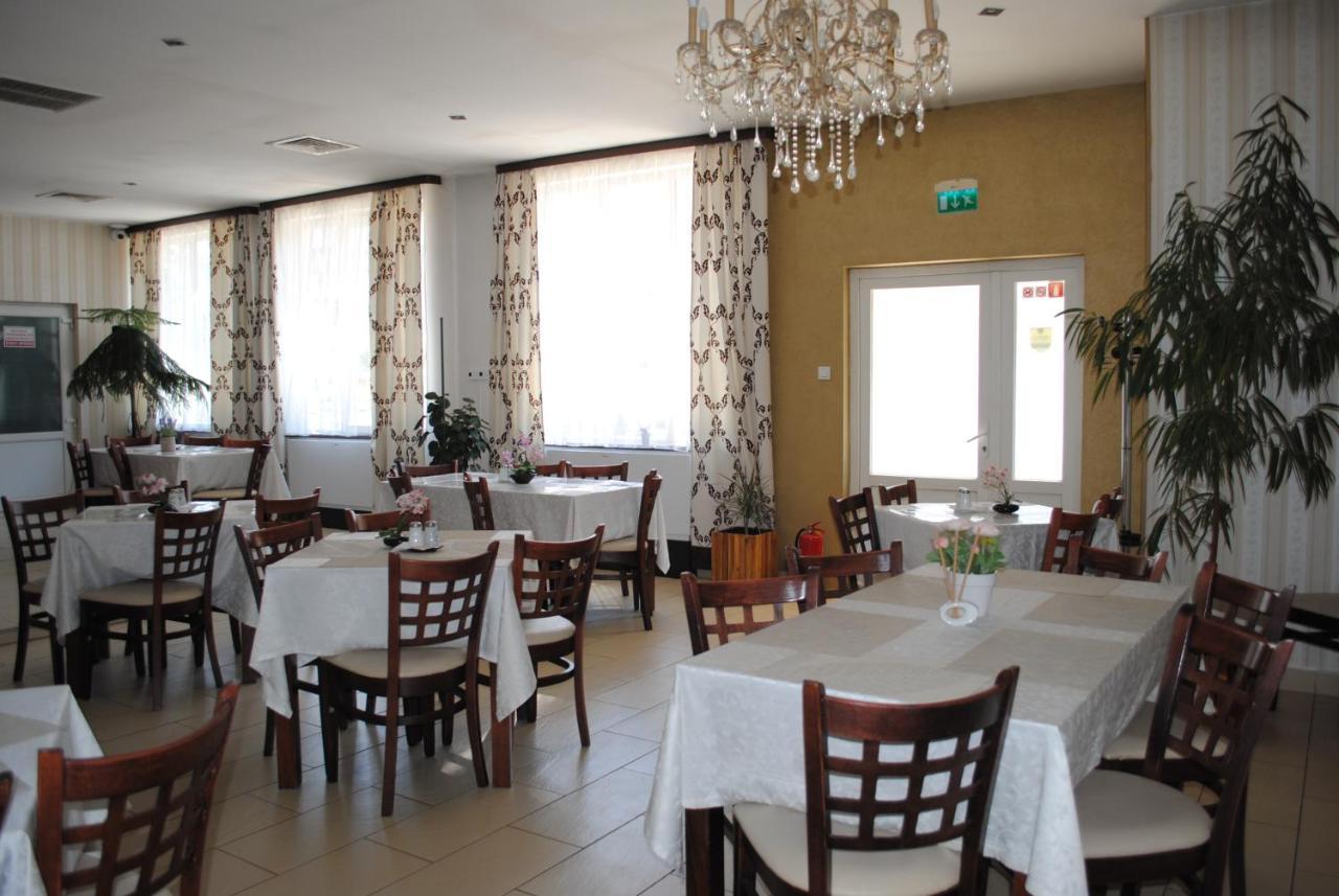 Hotel Corona Drobeta Turnu Severin Luaran gambar