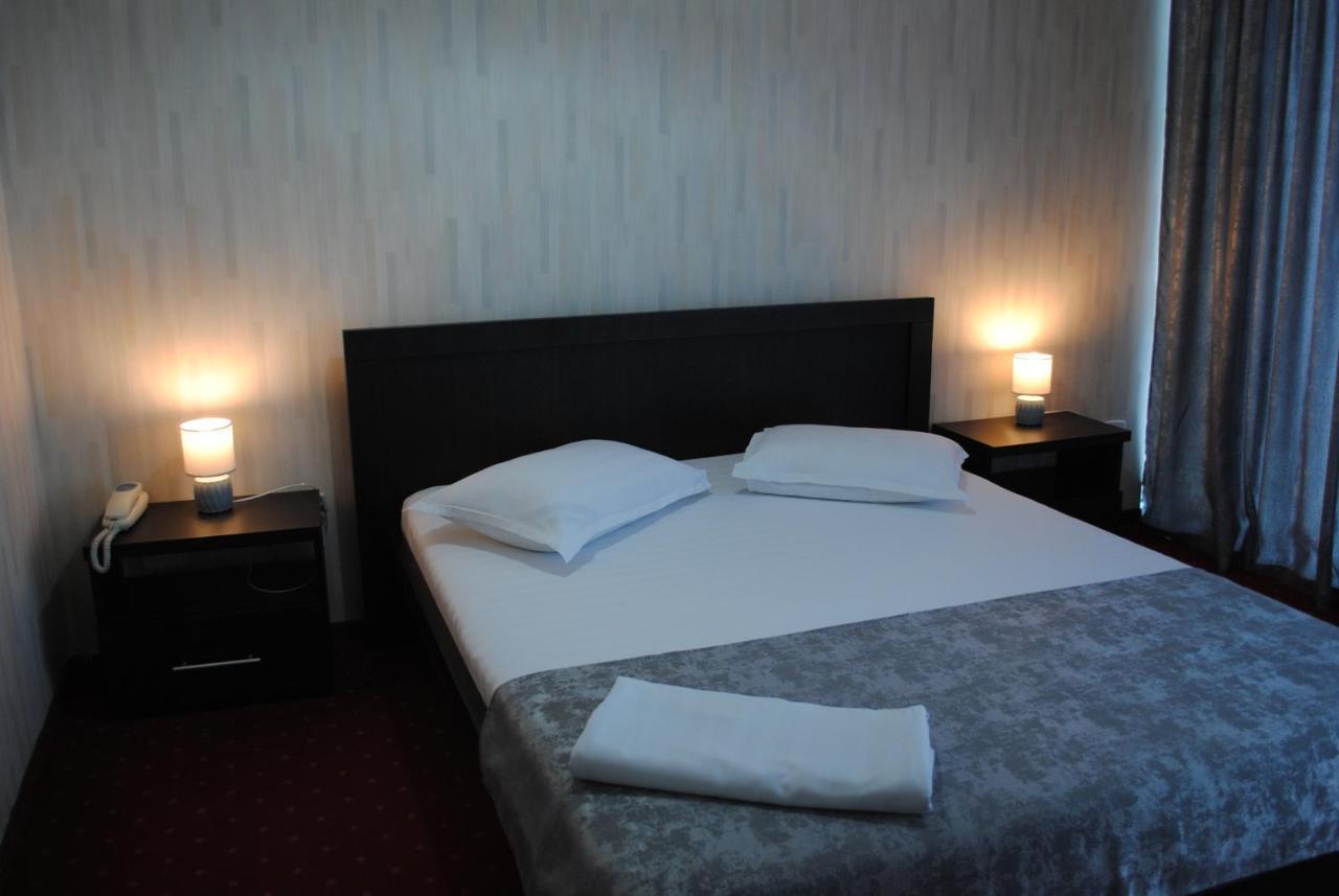 Hotel Corona Drobeta Turnu Severin Luaran gambar
