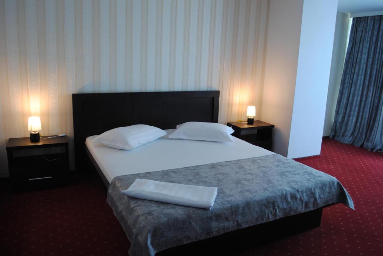 Hotel Corona Drobeta Turnu Severin Luaran gambar