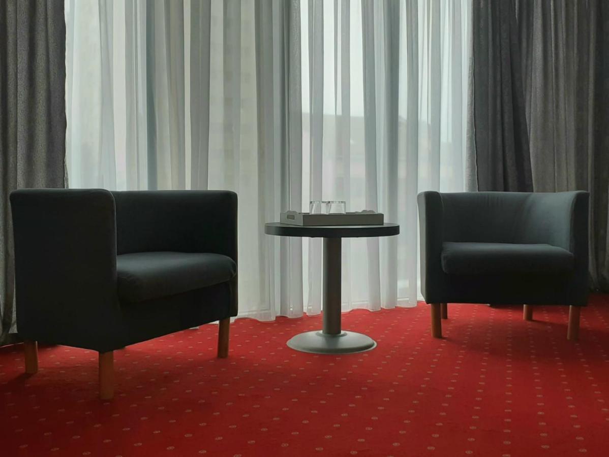 Hotel Corona Drobeta Turnu Severin Luaran gambar