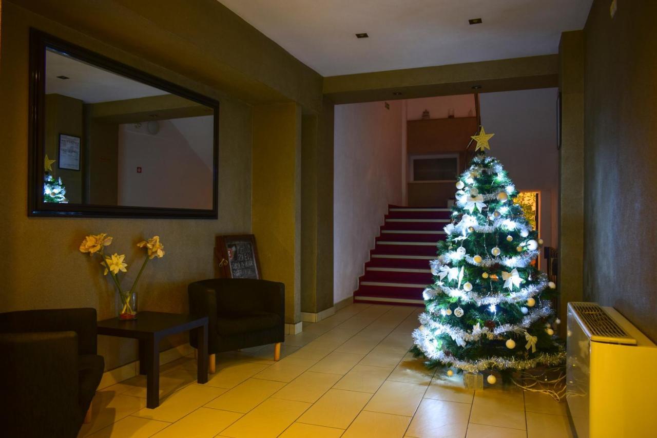 Hotel Corona Drobeta Turnu Severin Luaran gambar