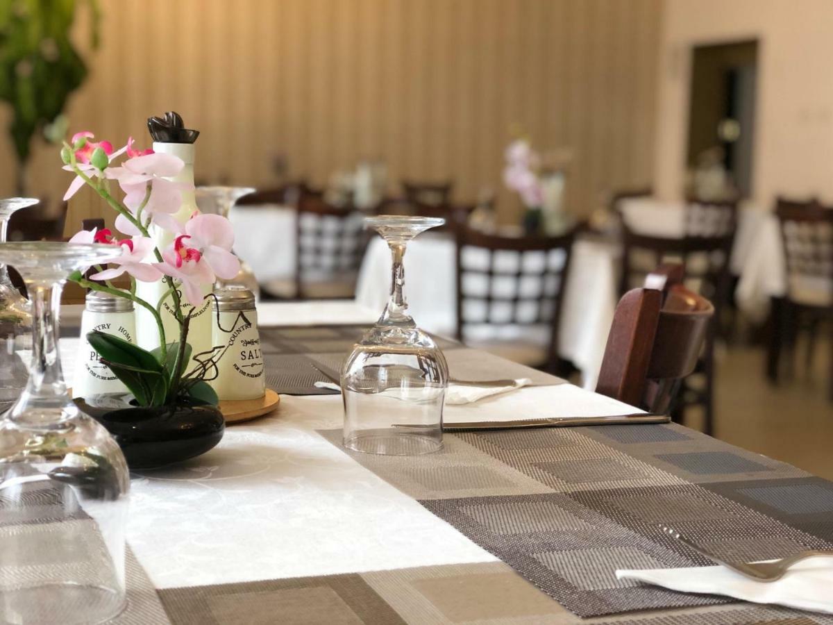 Hotel Corona Drobeta Turnu Severin Luaran gambar